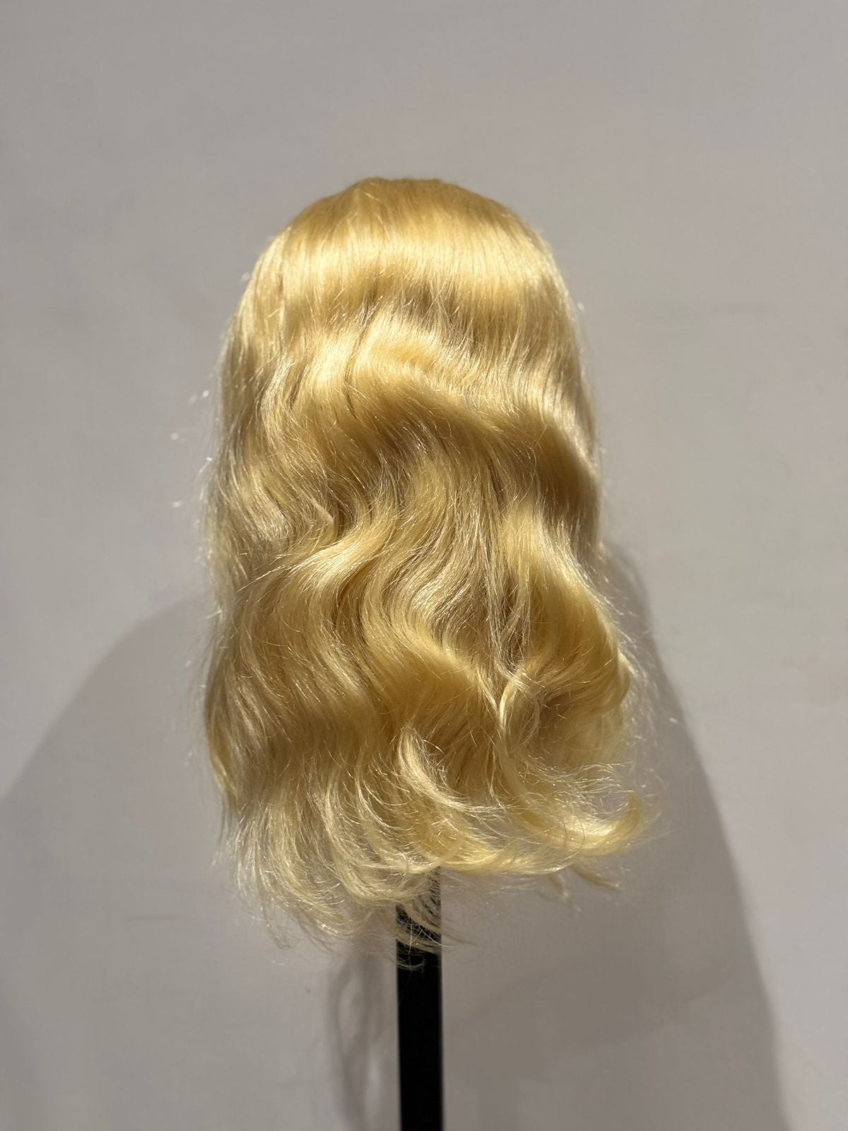 Closure Wig 5x5 | Body Wave | 18" | Color 613# Blonde | HD Lace